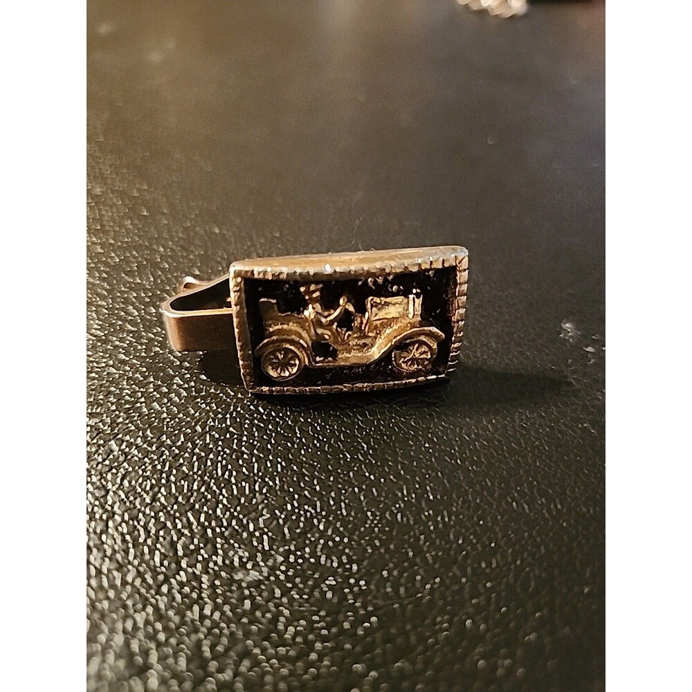 Vintage Silver Tone Car And Driver  Tie Clip